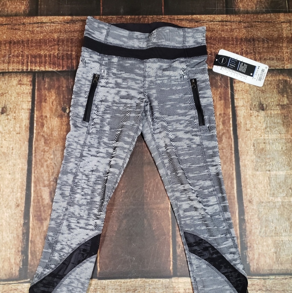 Lululemon Inspire Tight ll
